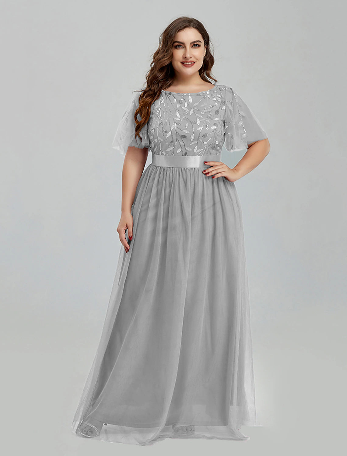 Vestido de fiesta de corte A, floral, para quinceañera, largo hasta el suelo, manga corta, cuello joya, para dama de honor, de tul con bordados.